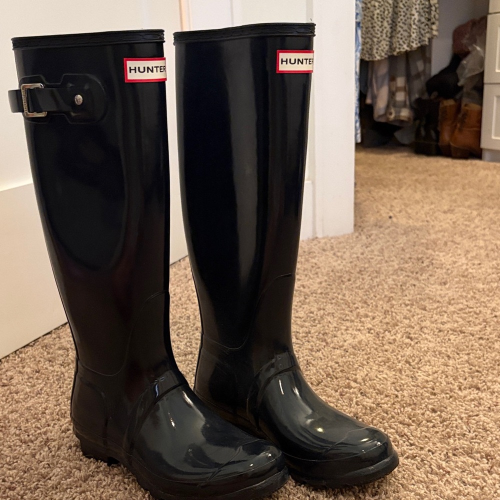 Hunter Glossy Navy Blue Rain Boots